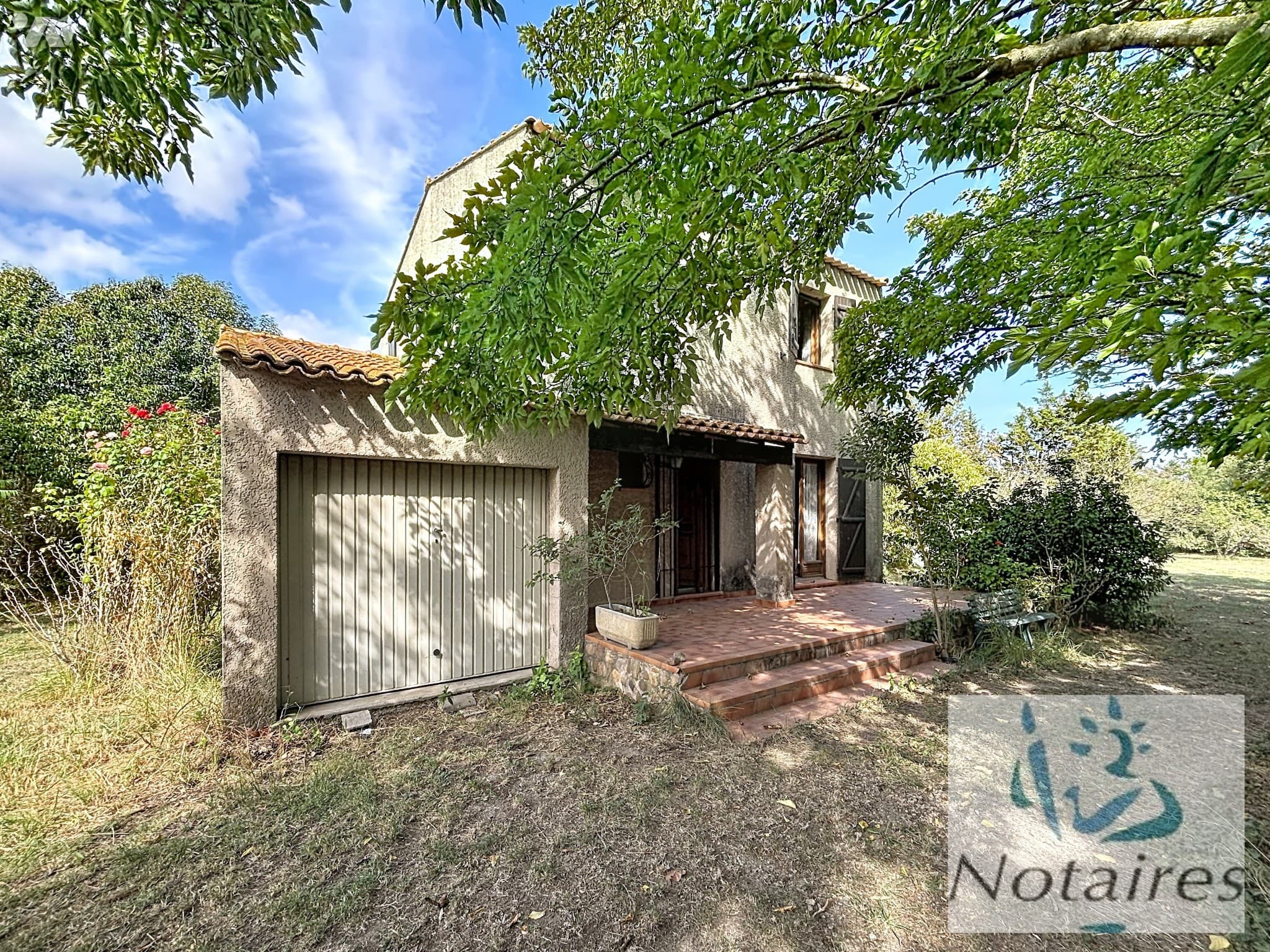 Photo du bien : Terrain 2 400 m² à Arles (13) – vente chez le notaire le 19 novembre 2026