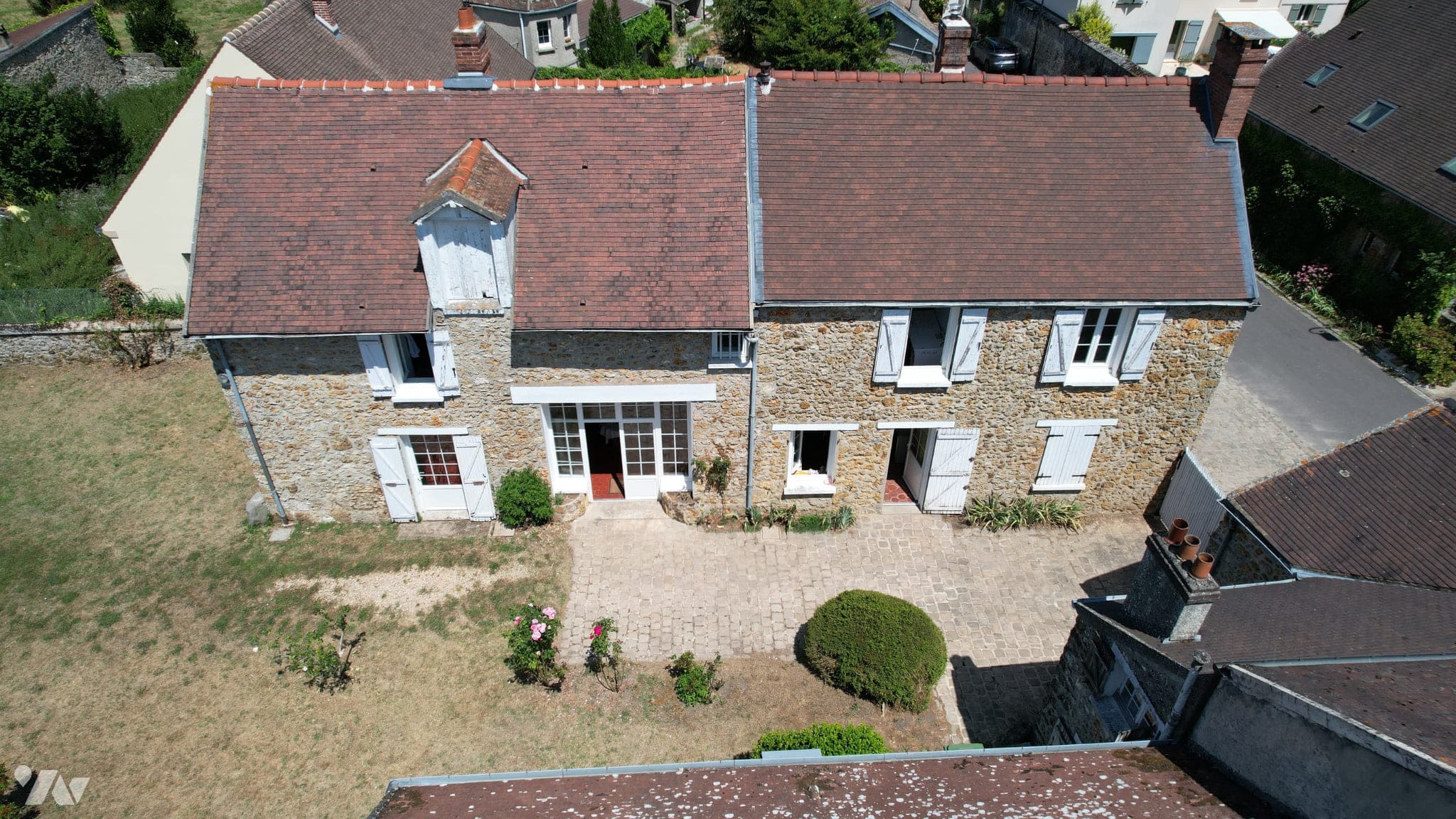 Photo du bien : Maison 260 m² à Magny-les-Hameaux (78) – vente chez le notaire le 29 octobre 2026