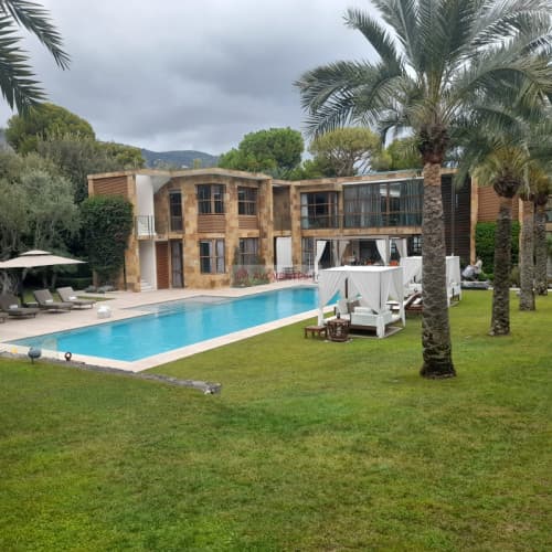 Photo du bien : Bien mixte 900 m² à Saint-Jean-Cap-Ferrat (06) – vente au tribunal le 5 novembre 2026