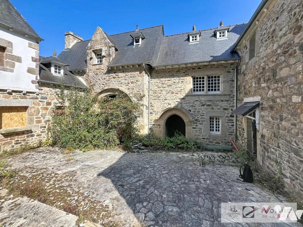 Photo du bien : Maison 230 m² à Ploubazlanec (22) – vente chez le notaire le 17 octobre 2026